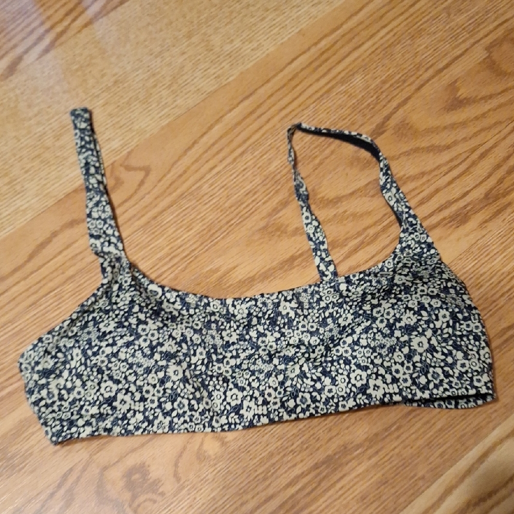 everlane bikini top